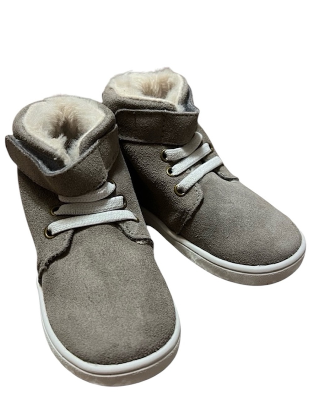 NWT Monkey Feet Gray Suede Fur-lined Sneakers 18-24m